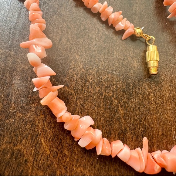 Vintage Y2K coral pink natural shell‎ necklace - Picture 6 of 6